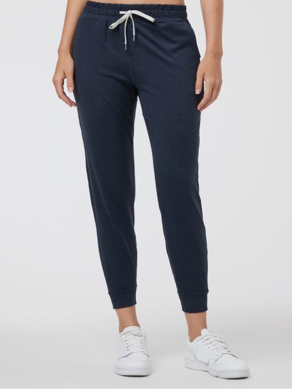 Vuori performance joggers